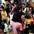 慈基會與國立臺灣歷史博物館合作舉辦遊戲任務體驗，館長張隆志迎接關懷，鼓勵學童、長者、原住民及新住民走出平日生活圈，擴展其視野及增進社區凝聚力。 (2).jpg