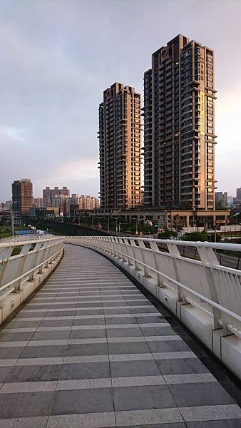 DSC_0182.JPG DSC_0182.JPG