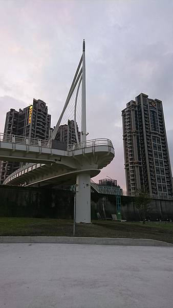 DSC_0188.JPG DSC_0188.JPG
