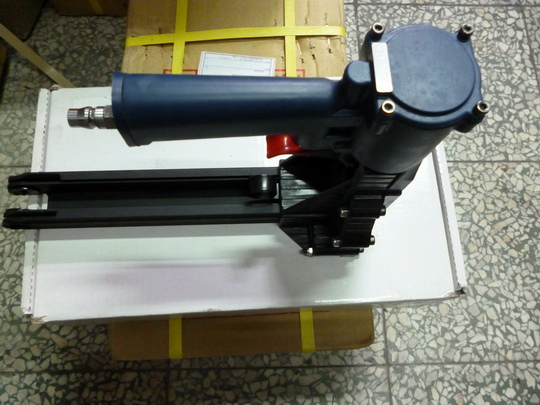 重力型氣動封箱機-3.JPG