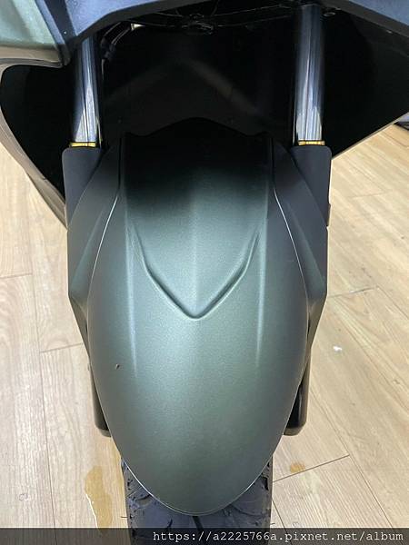 台南速克達包膜 Kymco KRV NERO180  | 犀