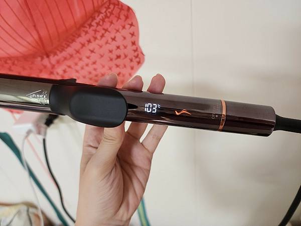 愛美計畫~台灣品工 PRO X6 橢圓曲線造型電棒 體驗 試用