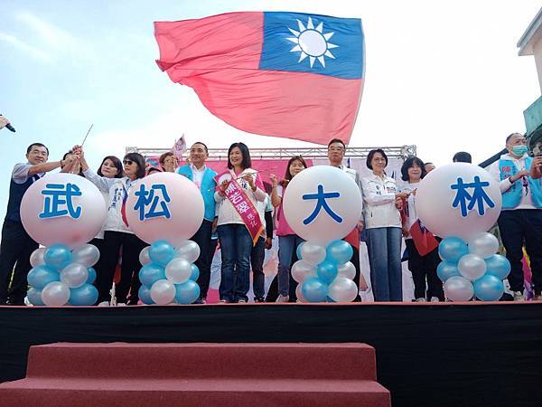 漾新聞|藍白合開出第一槍 曾尹儷為陳若翠總部成立站台 韓國瑜