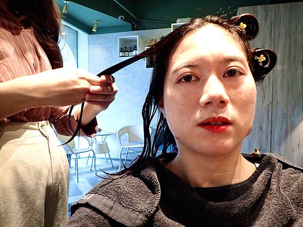 居髮廊hair salon