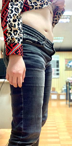 ARGENTDA日本魔纖3D立體托胸連體雕塑衣 (塑身背心) 膚色與魔纖收腹排扣骨盆褲 (塑身褲) 黑色