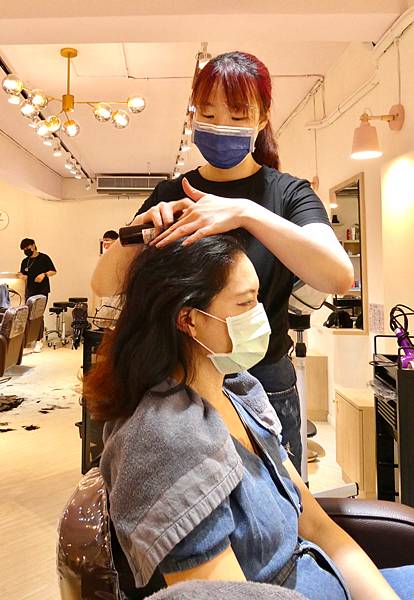 居髮廊hair Salon新莊店