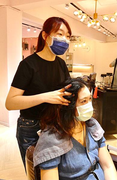 居髮廊hair Salon新莊店