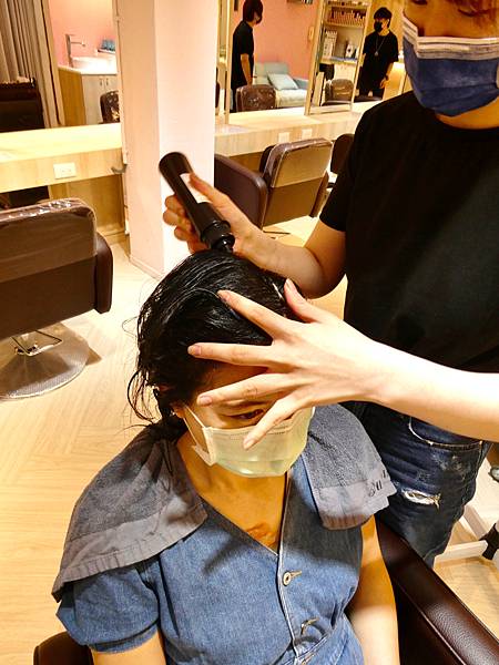 居髮廊hair Salon新莊店