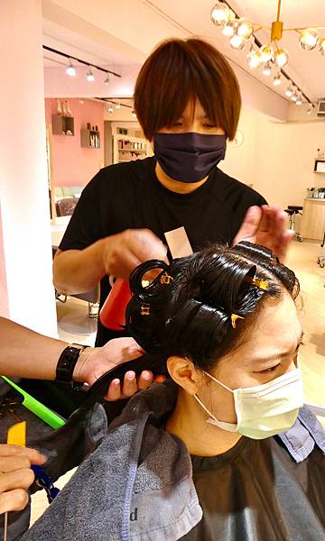 居髮廊hair Salon新莊店