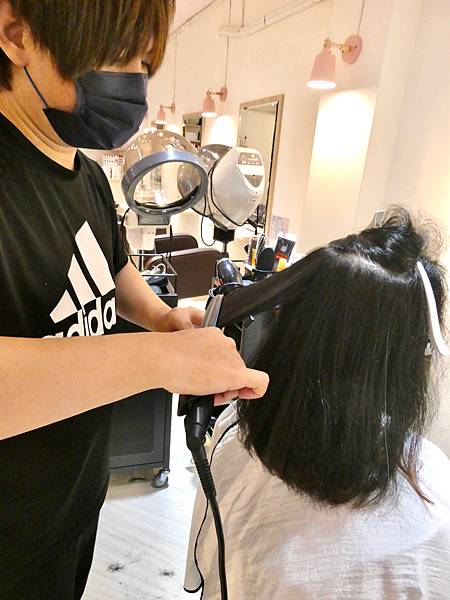 居髮廊hair Salon新莊店