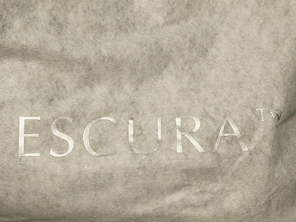 ESCURA