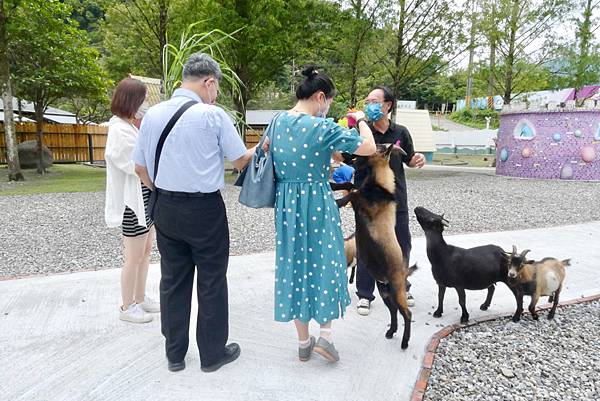 長埤湖精靈村