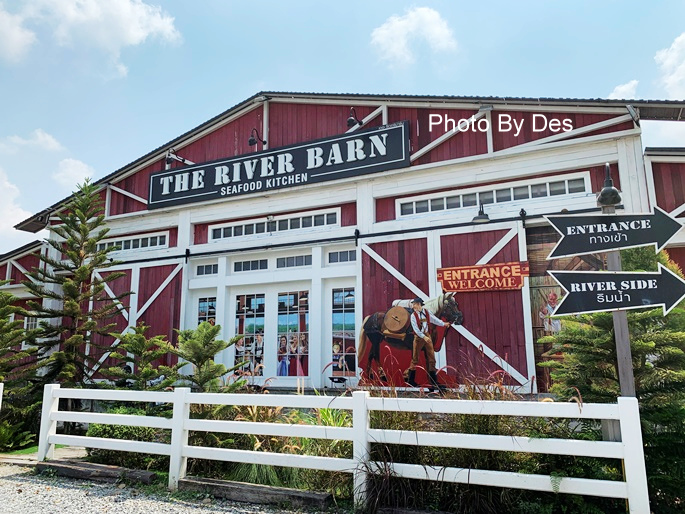 The River Barn_02.JPG