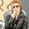 YOSHIKI1.jpg