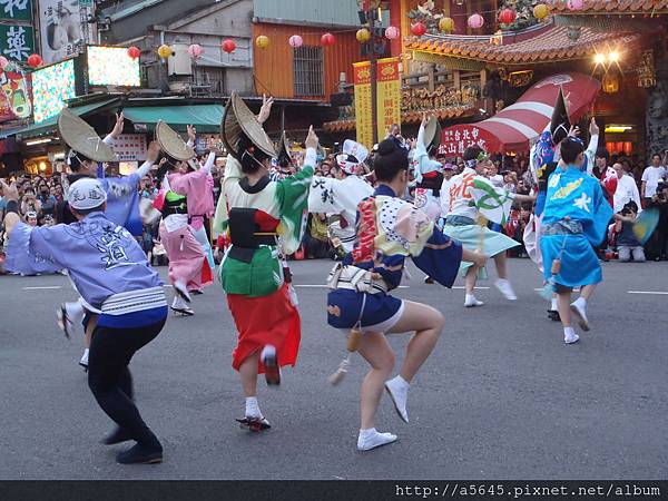 東京阿波蛹