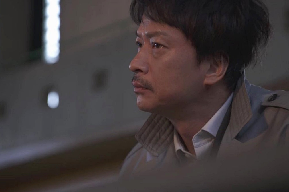 椎名桔平飾演郡司真人 椎名桔平飾演郡司真人