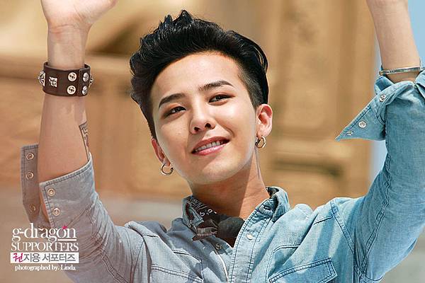 bigbangupdates+gdragon+visit+korea_023.jpg