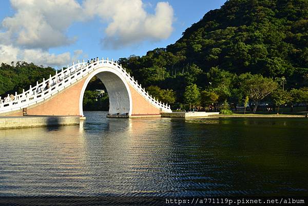 大湖公園-錦帶橋