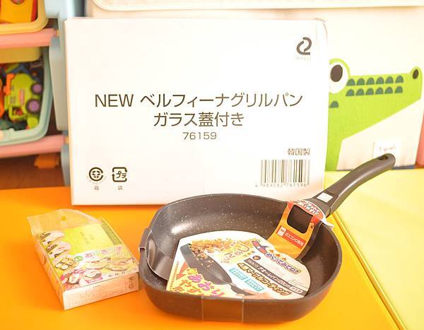 ▎廚房好物▎超簡單不須捏的飯糰模＋三角料理神奇炒鍋