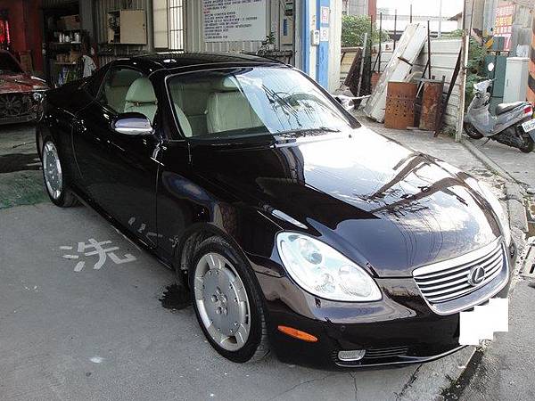 八益汽車鈑金-烤漆廠 2004年 凌志 Lexus SC430 (原廠紫) 敞篷車13 (复制).JPG