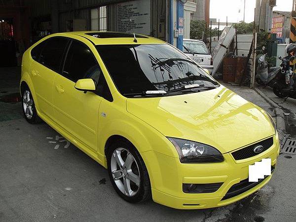 台中市 八益汽車烤漆-鈑金廠 2005年 福特 Ford Focus 七彩珍珠黃13 (复制).JPG