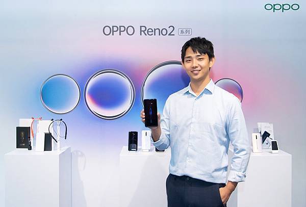 OPPO 產品經理喬家棟分享，Reno2系列承襲前代平衡秩序之美，讓消費者一眼鍾情，打造最美四鏡頭手機。.jpg