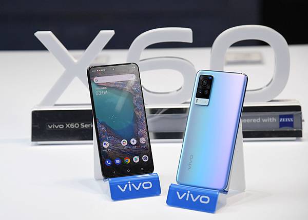 凡於體驗期間購買vivo X60系列，加碼送價值8,780元好禮。