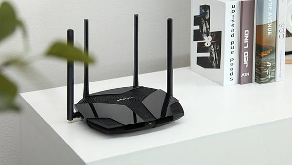 【新聞圖片】MERCUSYS MR80X  AX3000 雙頻 Wi-Fi 6 路由器