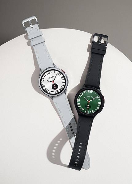 【新聞照片3】Galaxy Watch6 Classic具備藍牙與LTE兩種版本、43mm及47mm兩款尺寸