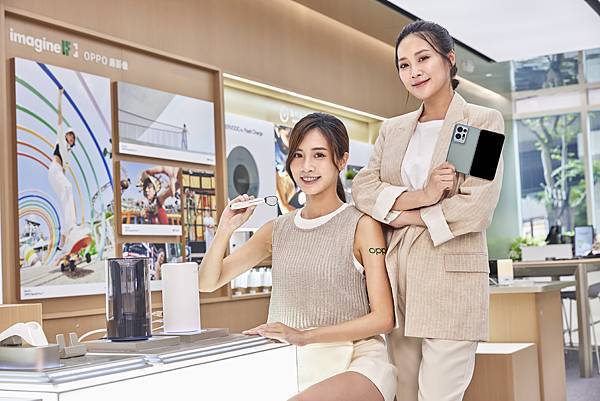 OPPO台北三創旗艦店於「智慧生活區」獨家展出「OPPO Air Glass」、「OPPO Find N2」、「OPPO Wi-Fi 6 路由器 AX5400」、「OPPO 5G CPE T2」等未上市的創新產品，讓用戶感受前所未有的未來生活體