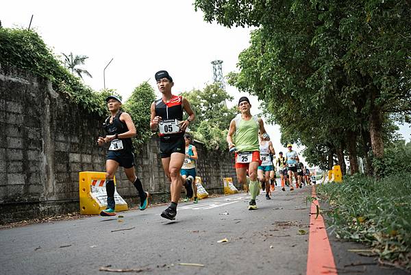 Garmin首間不公開店址秘境快閃店於礁溪深山中限定開張，吸引上百人佩戴Outdoor錶款循線徒步攀登朝聖