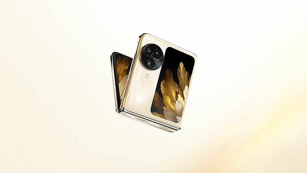 OPPO Find N3 Flip擁有精品般的外型，以及前所未有的摺疊影像與旗艦性能，將摺疊手機再次推升至全新高度。