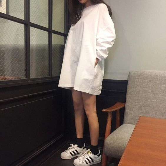 white-fashion.jpg