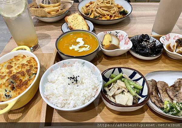 《食記》藏食點*Hide hi*義大利麵*燉飯*咖哩*定食*