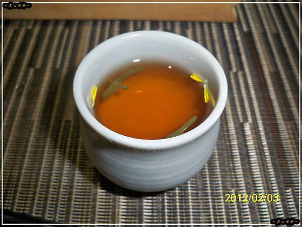 午膳、壽司前菜-蕁菜水果酵醋