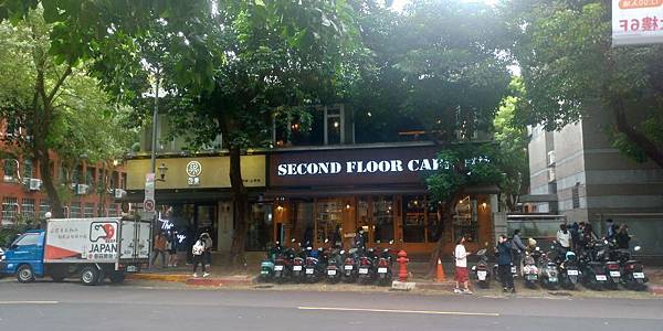 二樓.jpg 二樓.jpg