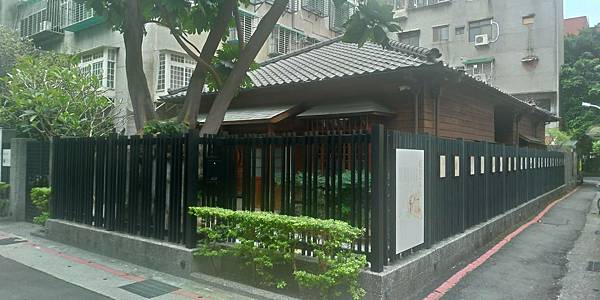 梁實秋1.jpg 梁實秋1.jpg