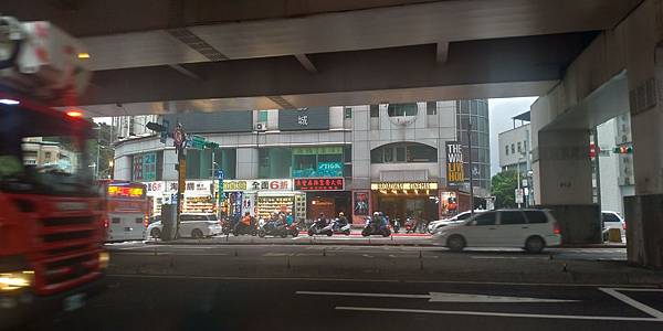 百老匯戲院.jpg 百老匯戲院.jpg