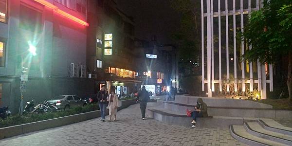 河岸留言.jpg 河岸留言.jpg