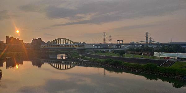 11.彩虹橋上景色.jpg 11.彩虹橋上景色.jpg