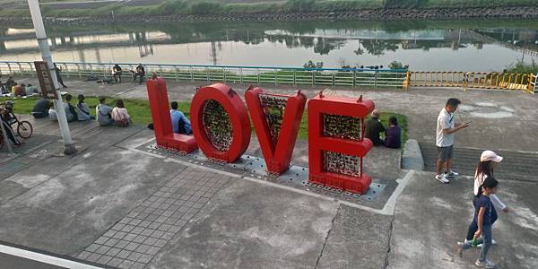 9.love.jpg 9.love.jpg