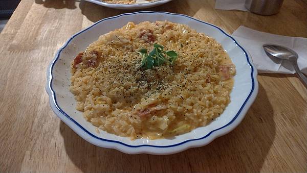 橘醬肉腸燉飯.jpg 橘醬肉腸燉飯.jpg