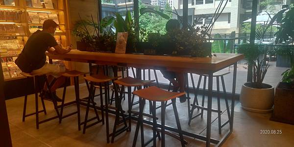 閱讀空間.jpg 閱讀空間.jpg