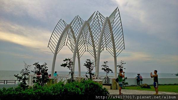 北海岸最美景觀餐廳，獨特遊輪主題餐廳，品嘗優質北海岸下午茶。石門景觀餐廳及唯一主題餐廳，讓您渡過最悠閒北海岸下午茶時光!