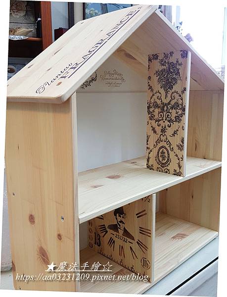 IKEA娃娃層-房屋造型壁層架