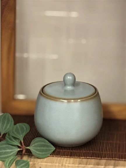 汝窯小圓茶罐-1.jpg