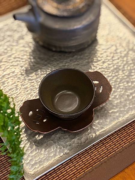 元寶紅銅杯托-2.jpg 元寶紅銅杯托-2.jpg