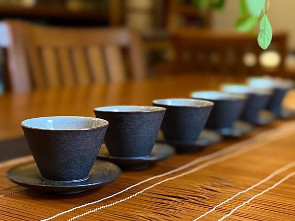 霧黑斗形杯-1。.jpg 霧黑斗形杯-1。.jpg