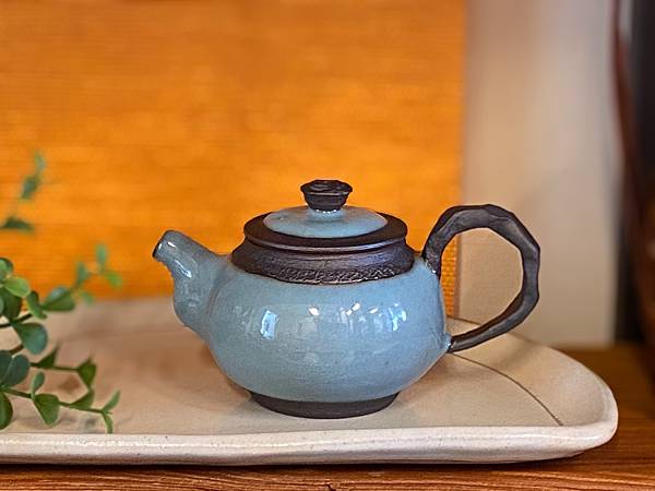 陳麗寬手作青釉壺-1.jpg 陳麗寬手作青釉壺-1.jpg