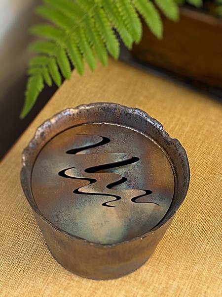 水紋金屬蓋陶水方-1.jpg 水紋金屬蓋陶水方-1.jpg